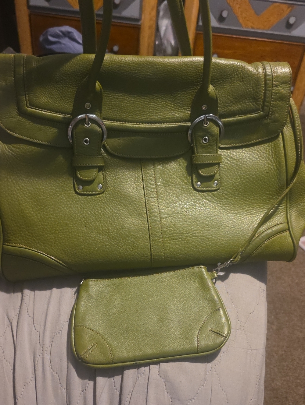 Franklin Covey Olive Green Leather Tote with Wristlet